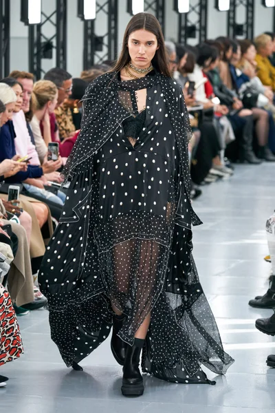 Look 33